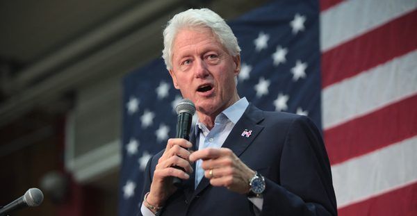 Eski ABD Başkanı Clinton gerilim romanı yazdı: Başkan Kayıp Eski ABD Başkanı Clinton gerilim romanı yazdı: Başkan Kayıp